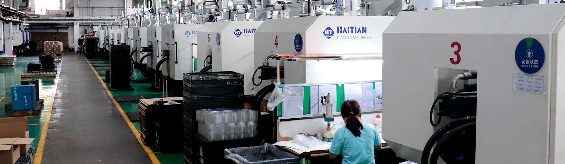 Injection molding workshop, DAYIN Dongguan plant